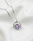 Preview: Exklusiver Würfel Anhänger 925 Silber violett am Model