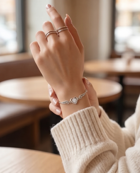 Preview: Silberarmband Herz & Flügel Weiß