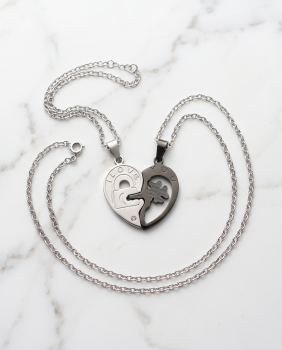Duo-Edition „Urban Love“ – Partner-Halsketten Herz & Schlüssel aus poliertem Edelstahl (Schwarz/Silber)
