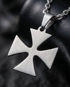 Preview: Edelstahl Halskette Tatzenkreuz – Kreuz Anhänger