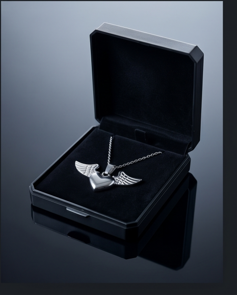 Edelstahl Damen-Halskette "Angel Heart" mit Flügel-Herz-Anhänger